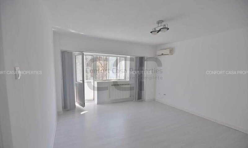 Decebal, stradal, renovat recent, metrou Piata Muncii