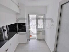 Decebal, stradal, renovat recent, metrou Piata Muncii